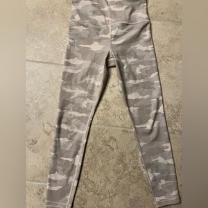 Athleta White Camo Elation 7/8 Tight